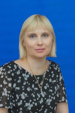 Сивцова Елена Никовлаевна